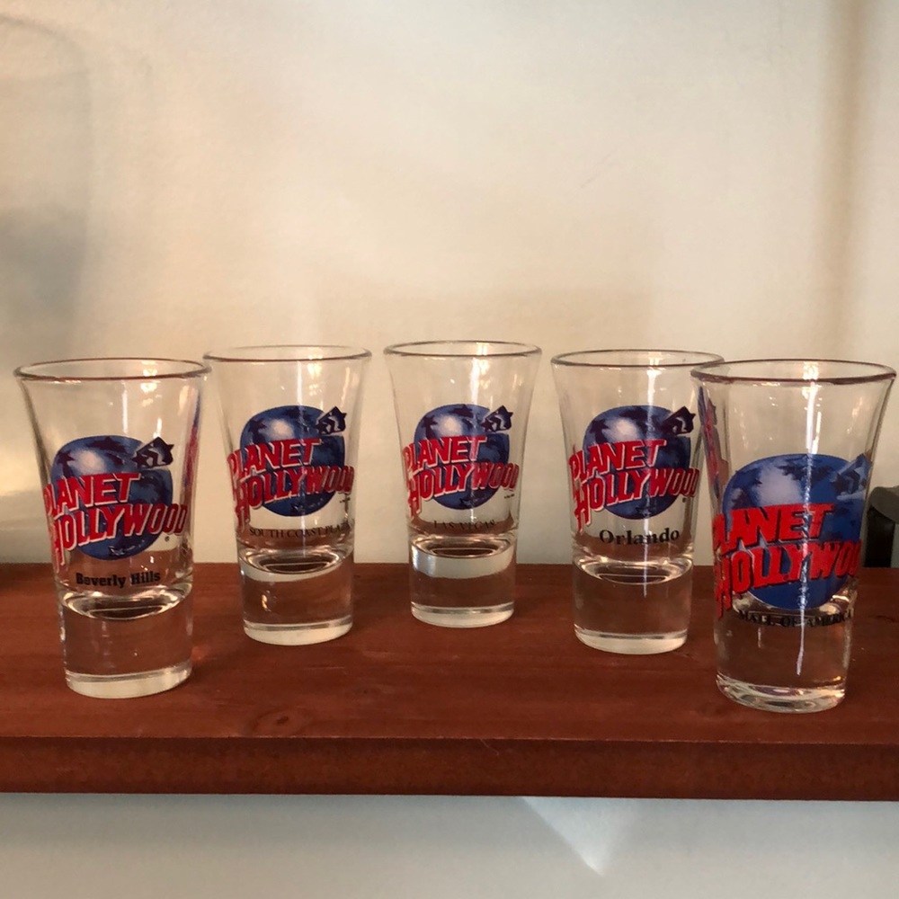 Planet Hollywood shot glasses - set of 5